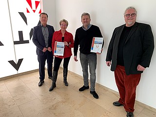 Der Trifels Verlag gratuliert gleich zwei Jubilaren