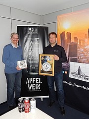 Frankfurt-Tipp überreichte die Urkunden 'Best of Apfelwein 2015'